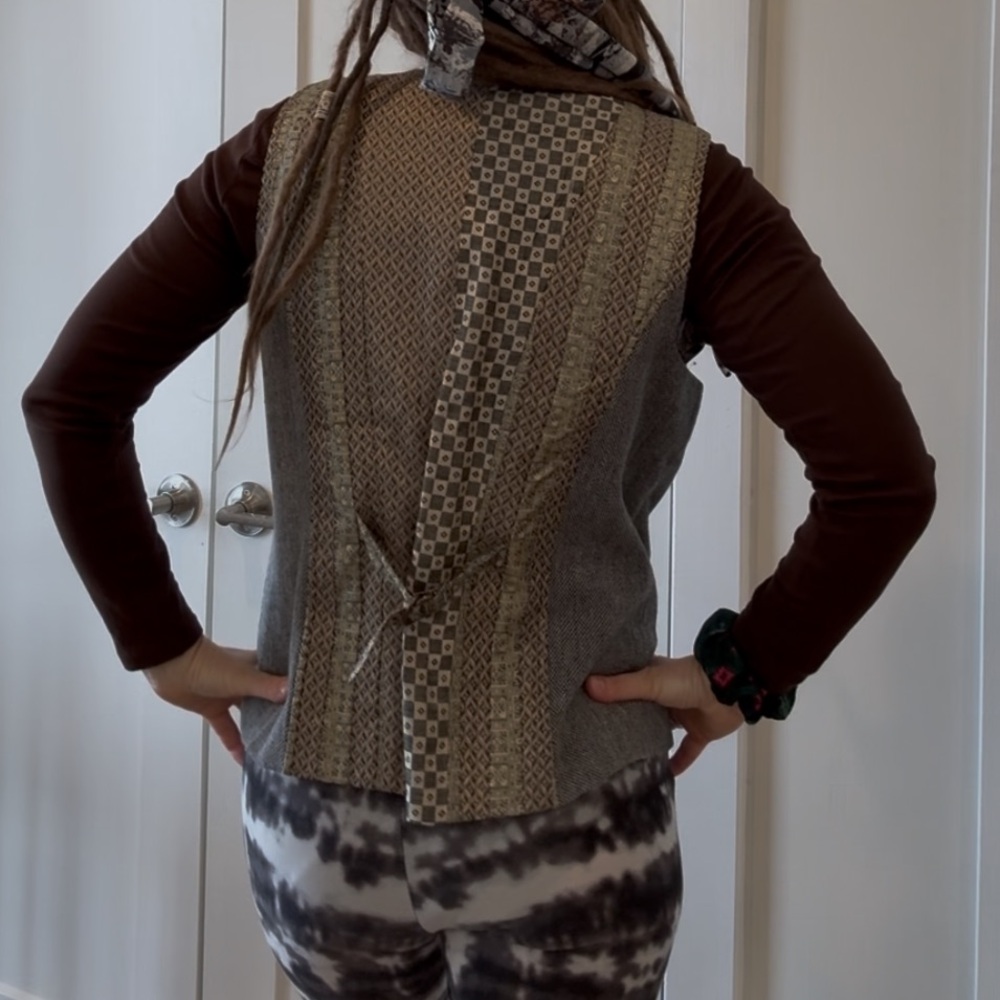 Chico’s Embroidered Patchwork Vest - Adjustable - image 8